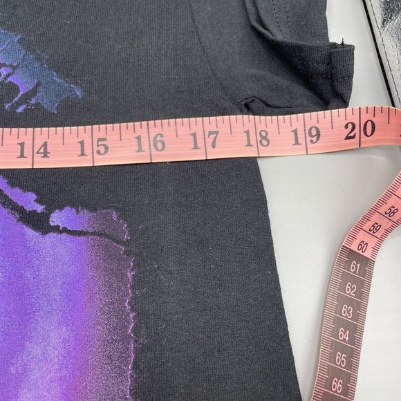 Coraline T-Shirt Button Moon Laika Small NEW - Picture 4 of 5